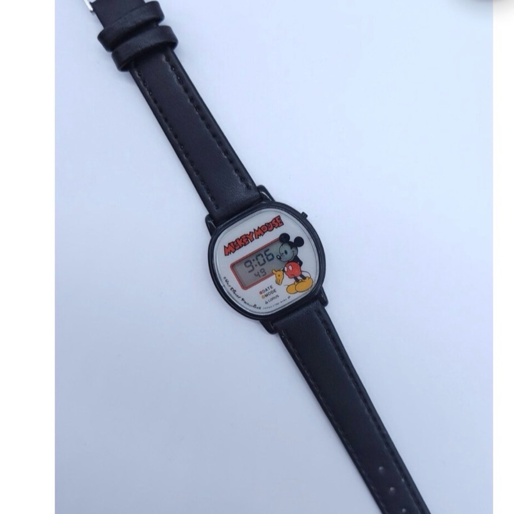 Vintage 1982 Mickey Mouse Lorus Digital Watch – Made in Japan